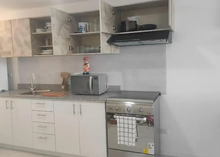 Stylish & Modern 2Br Apartment